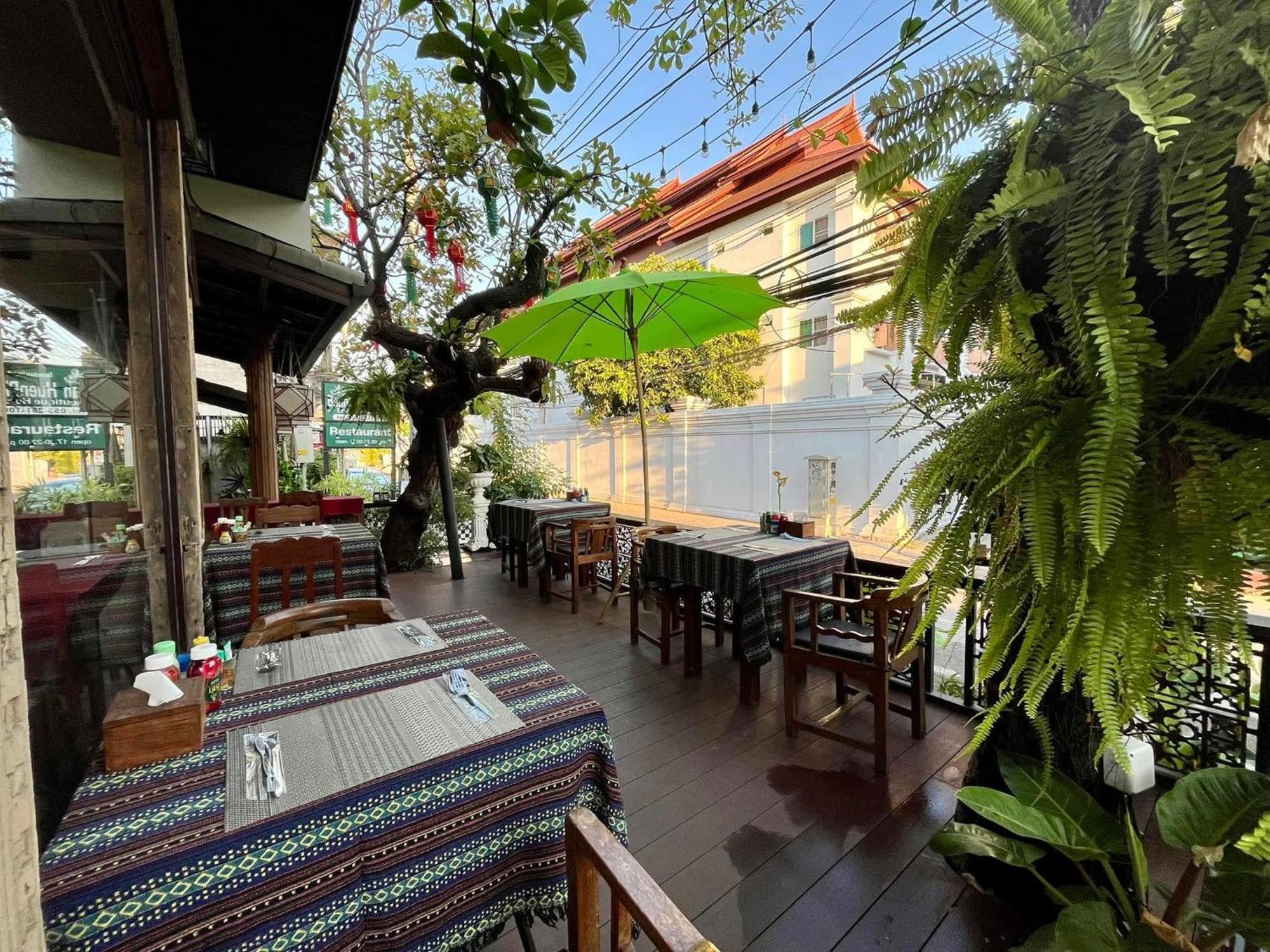 Baan Huenphen Boutique Hotel Chiang Mai Eksteriør billede