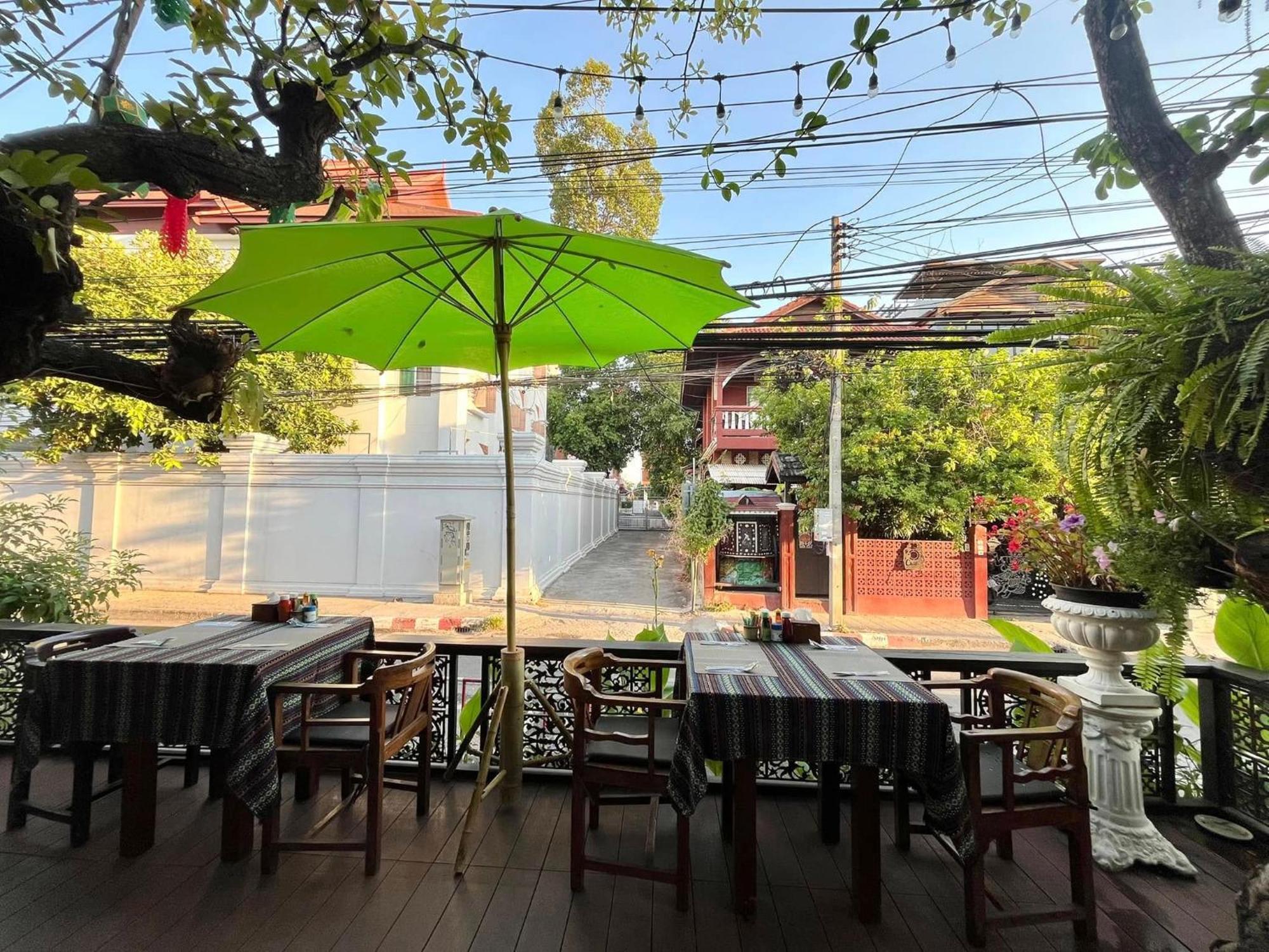 Baan Huenphen Boutique Hotel Chiang Mai Eksteriør billede